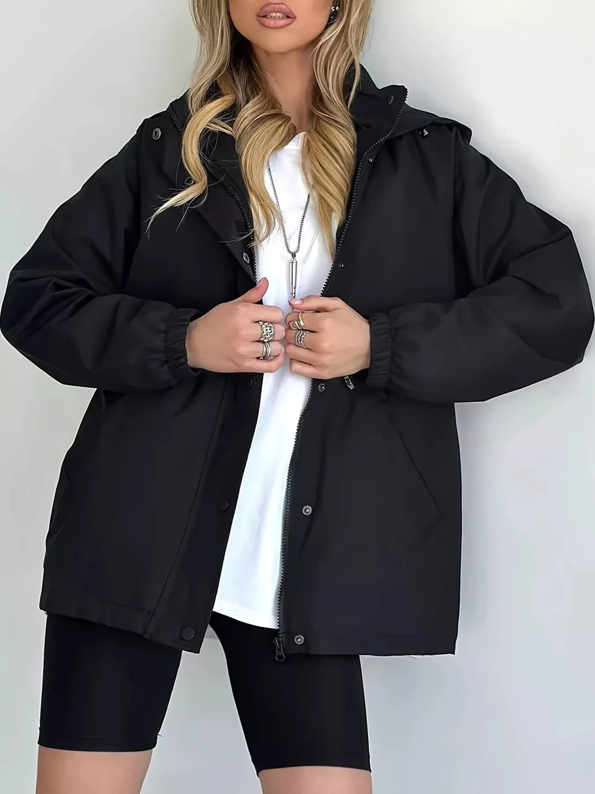 Black hooded drawstring waist windbreaker jacket