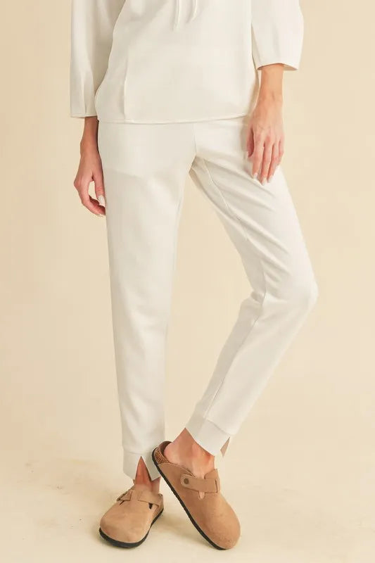 Women's joggers – product view 1