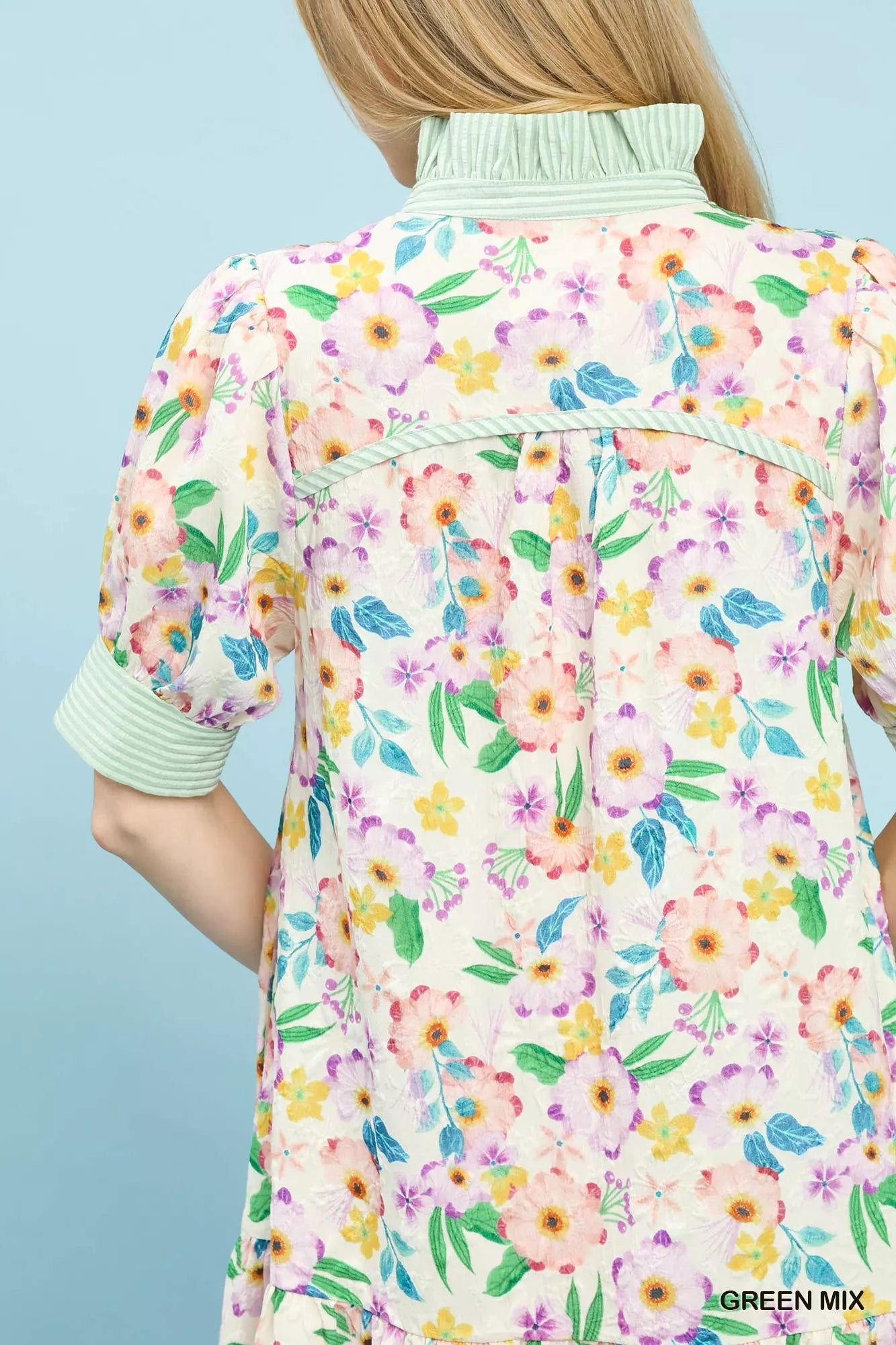 Women's apparel – product view 5