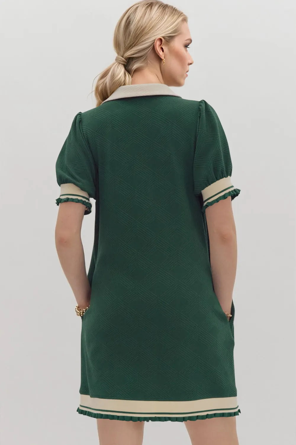 Women's apparel – product view 20