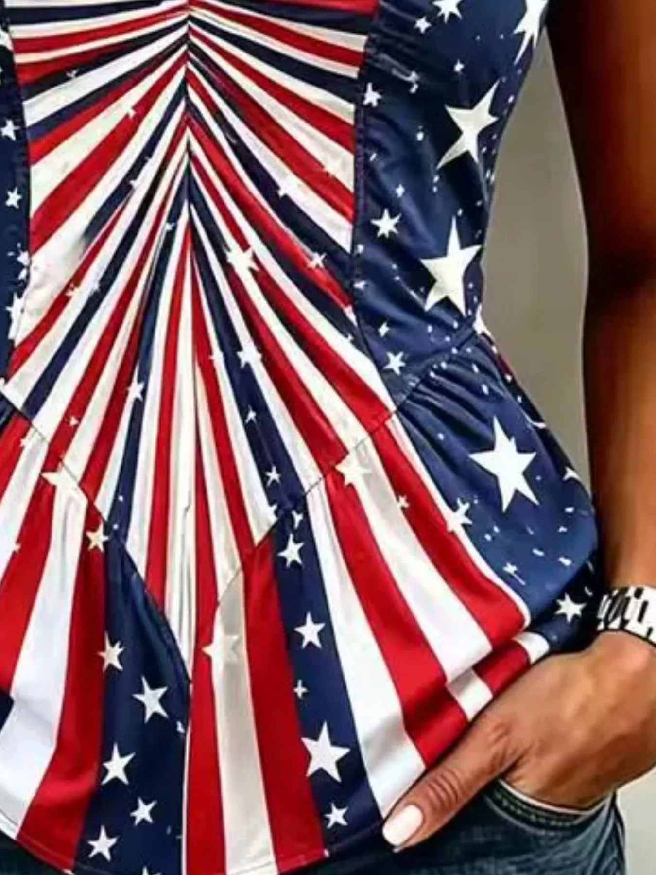 Trendsi Full Size American Flag Print V-Neck Sleeveless Top Plus Size -