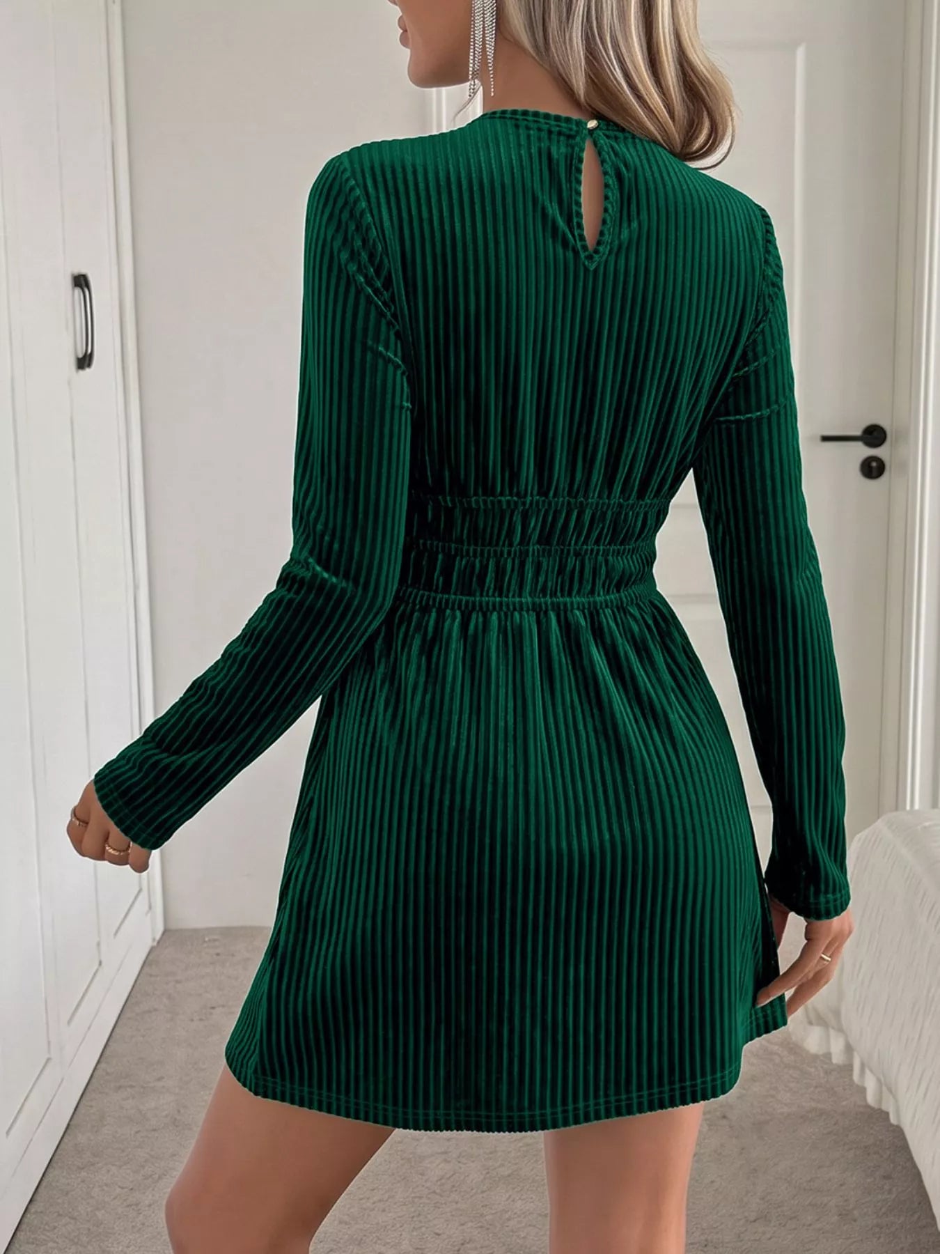 Trendsi Ribbed Keyhole Long Sleeve Mini Dress -