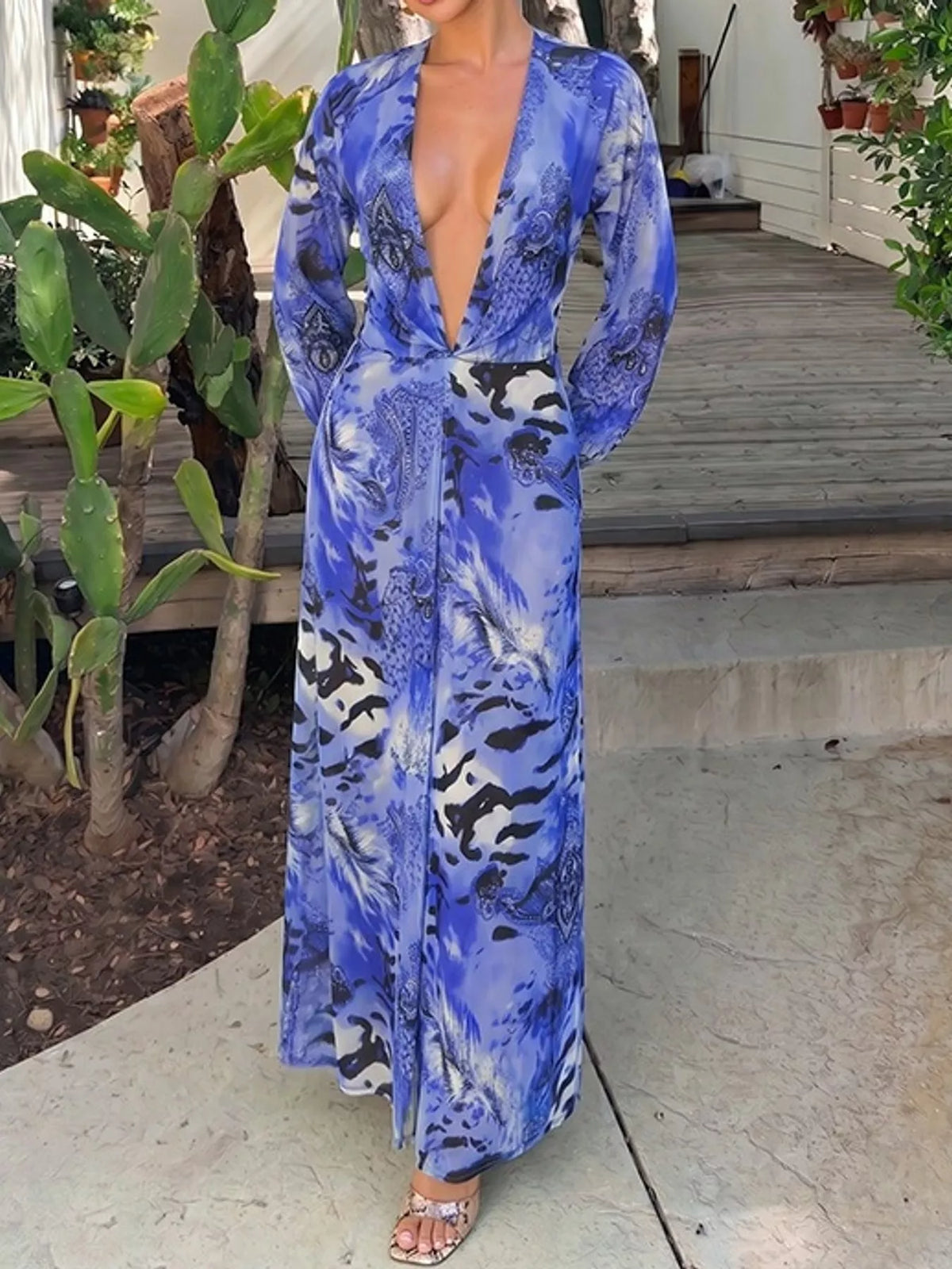 Printed maxi dress, blue front