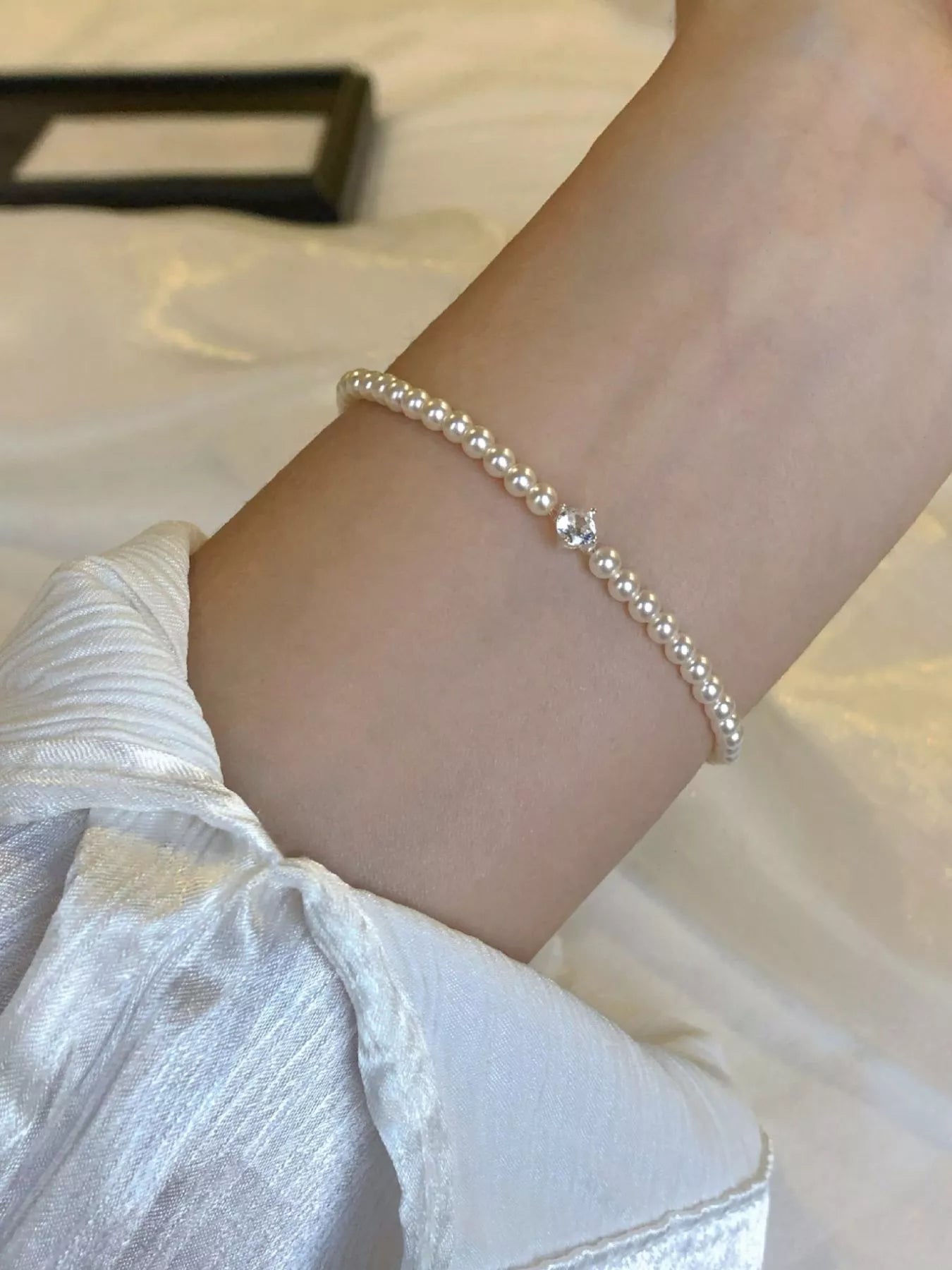 Trendsi Adjustable Pearl Bracelet -