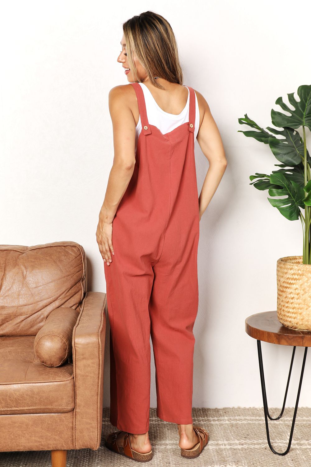 Women's apparel – product view 9