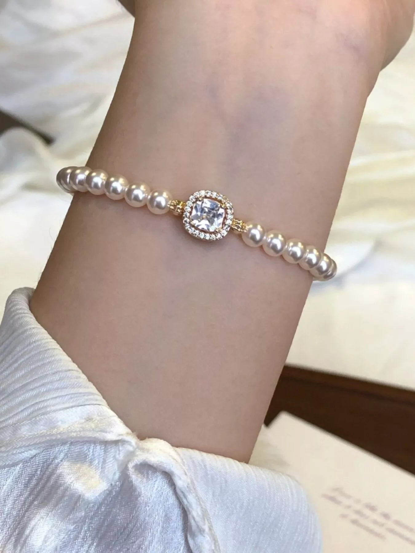 Trendsi 18K Gold-Plated Pearl Bracelet -