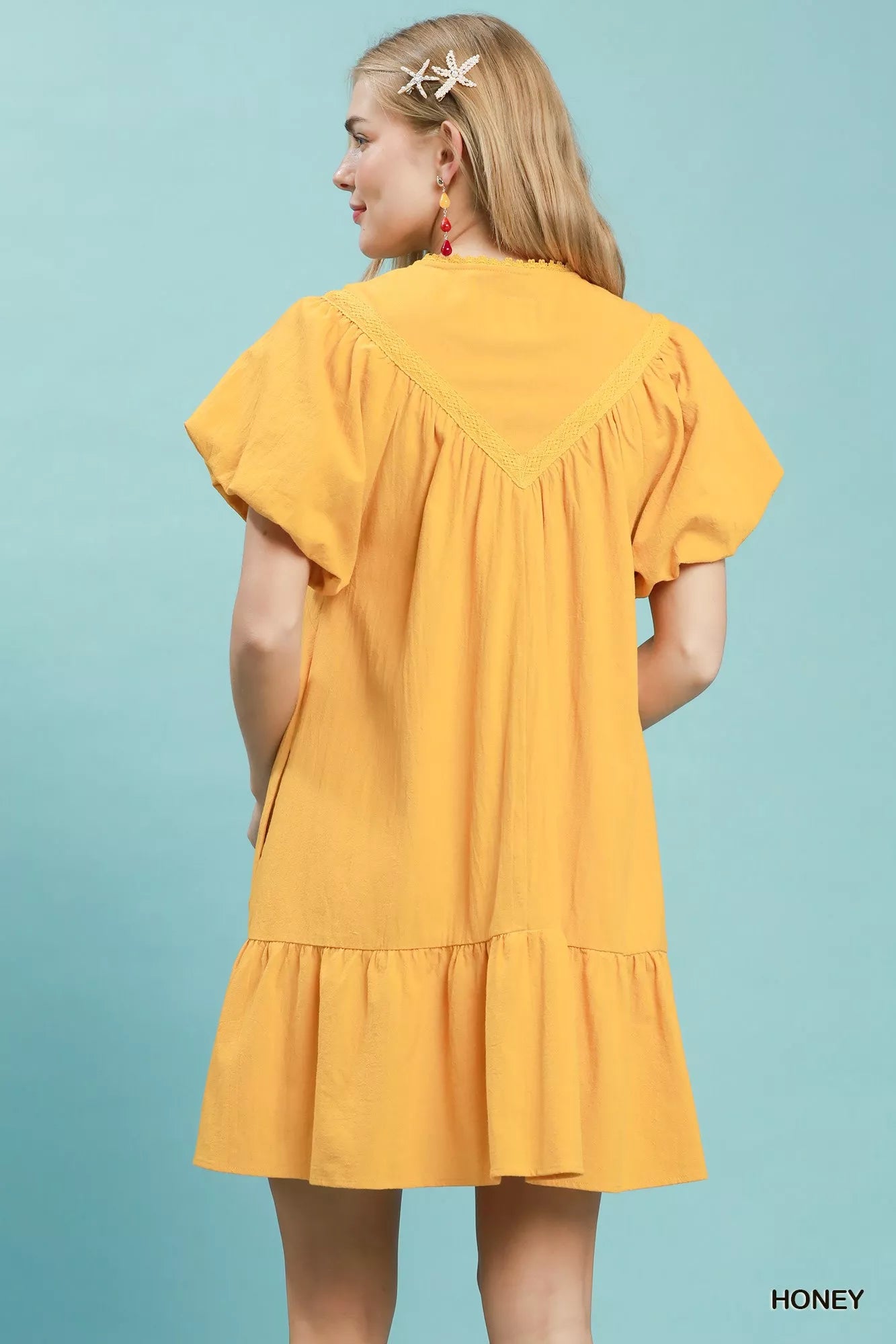 Women's apparel – product view 3