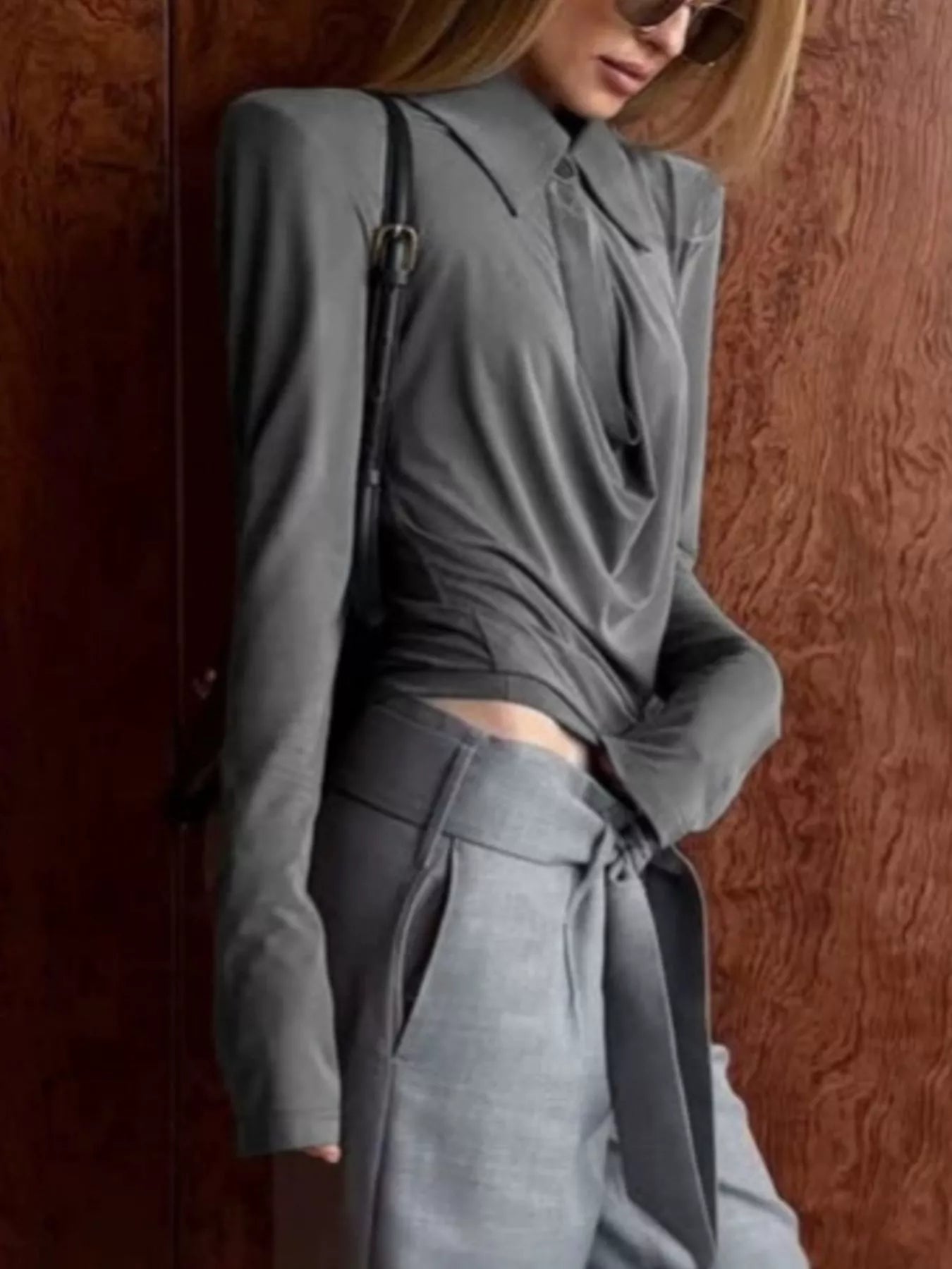 Trendsi Long-Sleeve Slim-Fit T-Shirt with Cutout Detail -