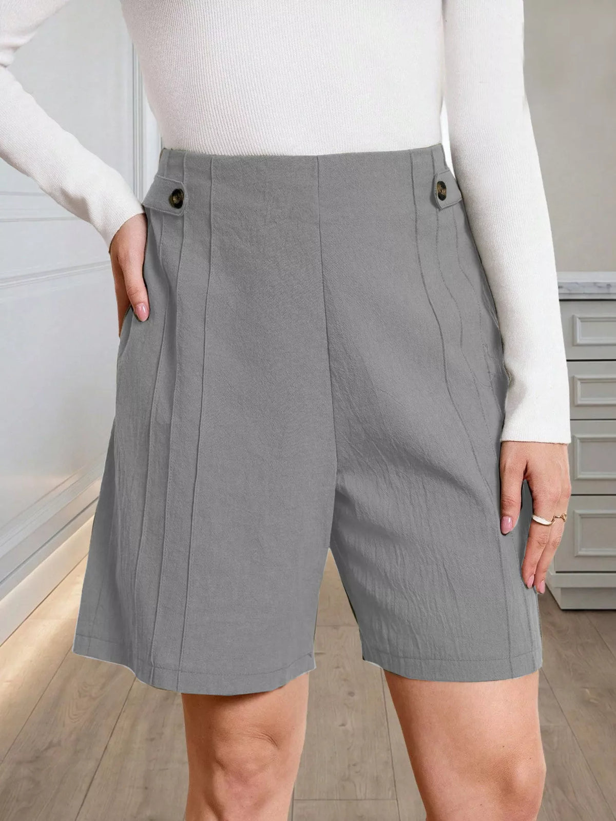 Women's shorts – product view 6