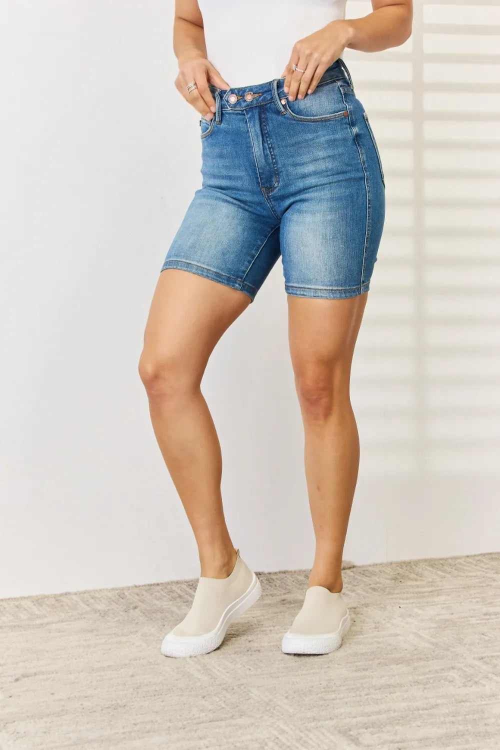 Women's shorts – product view 5