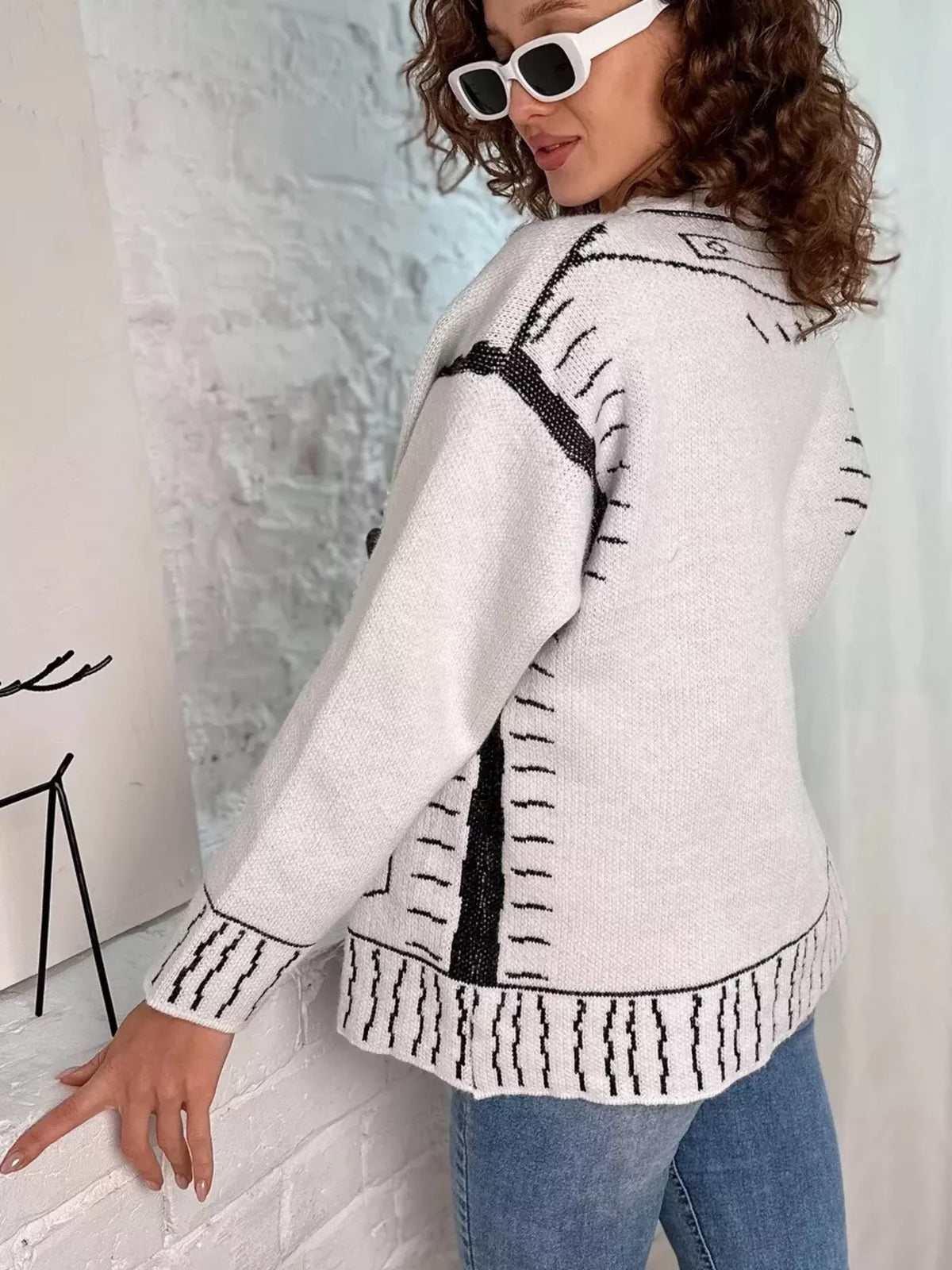 Trendsi Contrast Graphic V-Neck Button-Down Cardigan -