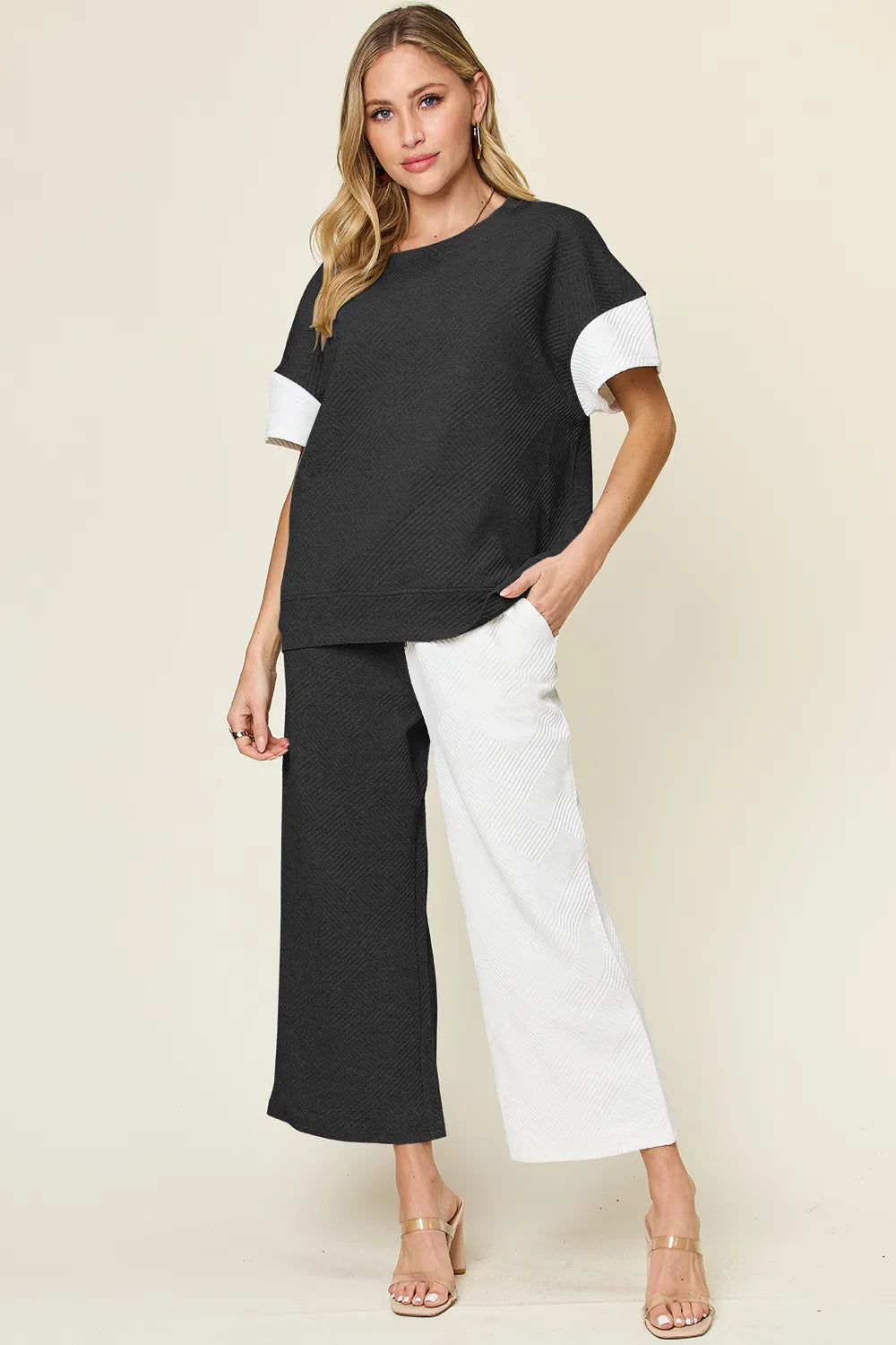Women's clothing set – product view 1