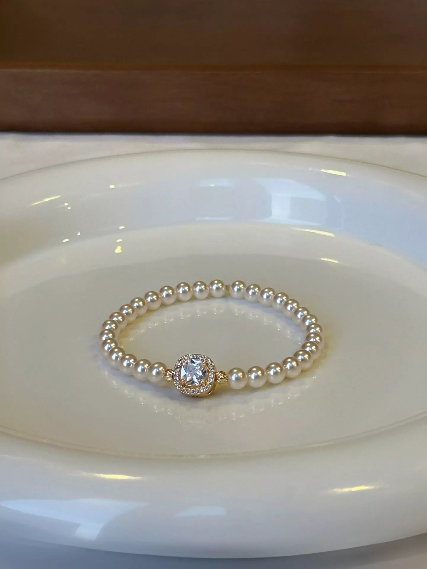 Trendsi 18K Gold-Plated Pearl Bracelet -