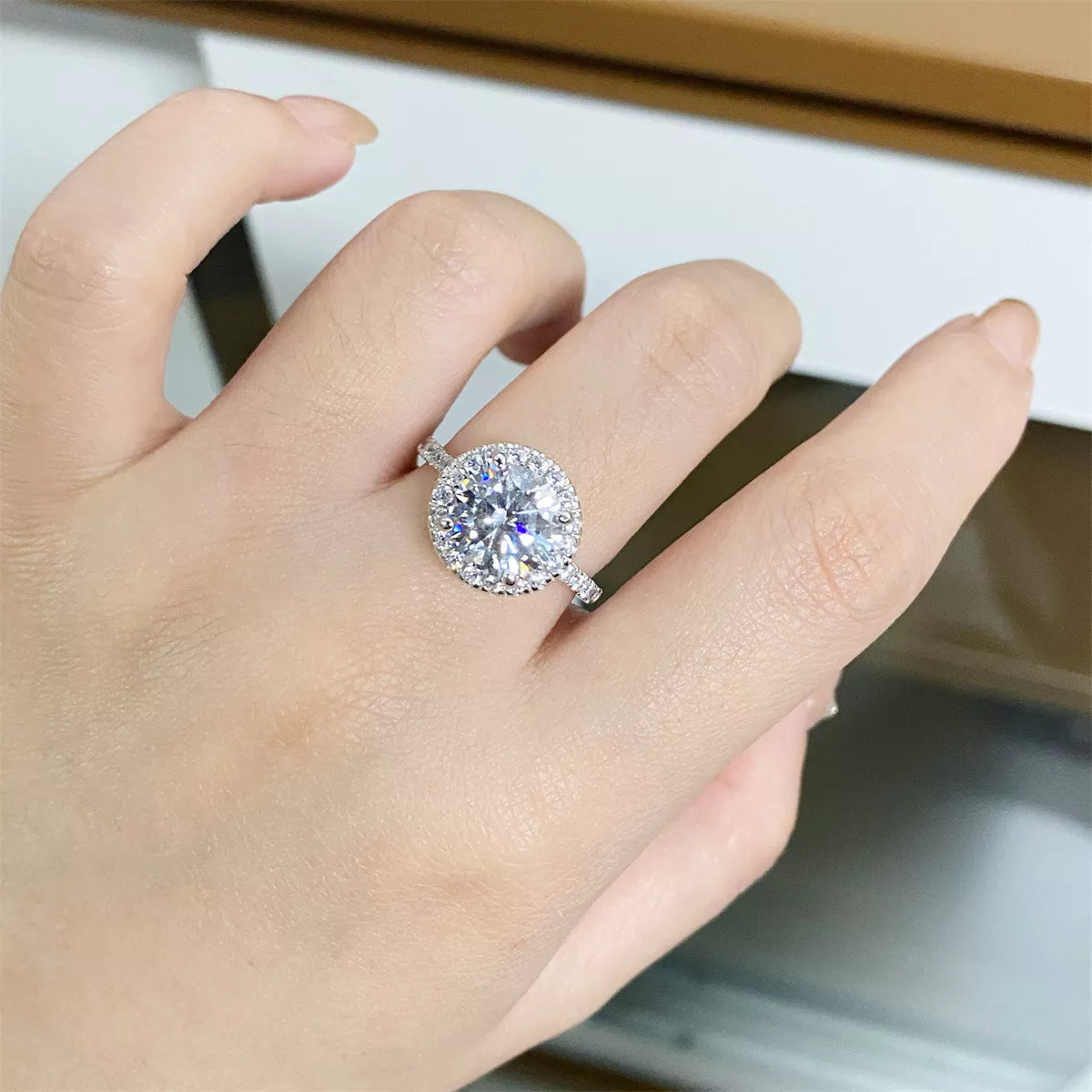 Trendsi 5 Carat Moissanite 925 Sterling Silver Round Ring -