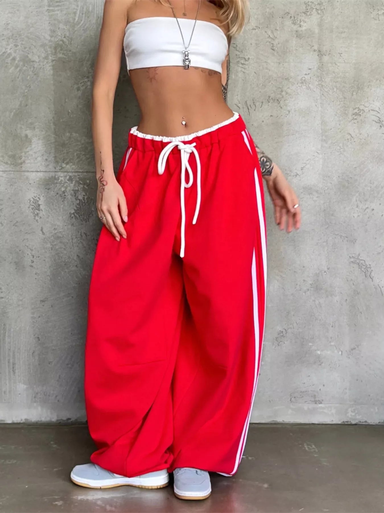 Trendsi Side Stripes High-Waisted Wide-Leg Sweatpants -
