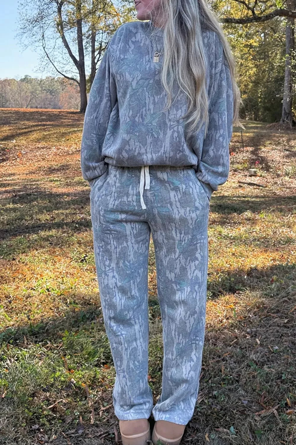 Women's clothing set – product view 5