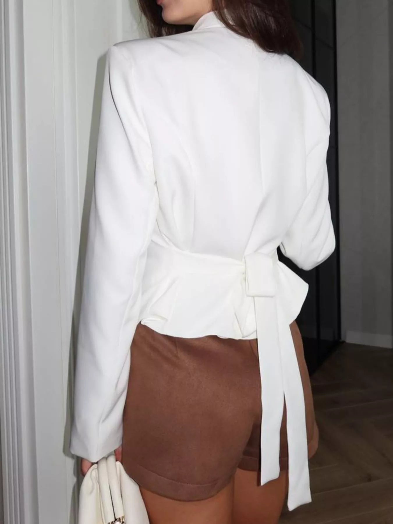 Trendsi Slim-Fit Asymmetric Hem Blazer -