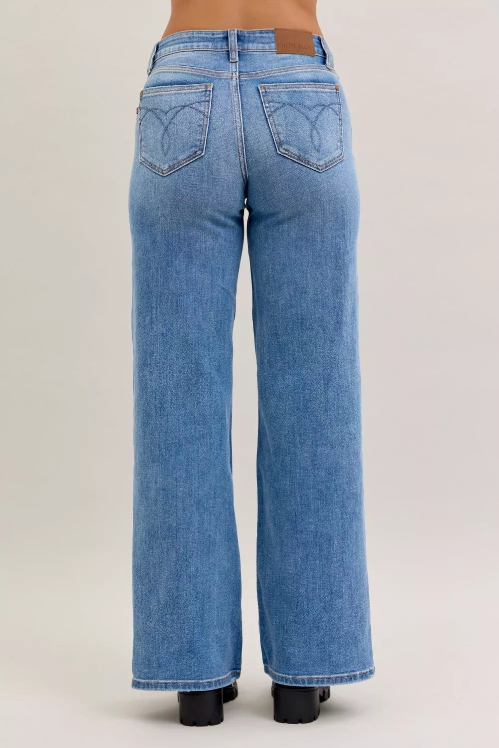 Women's jeans – product view 5