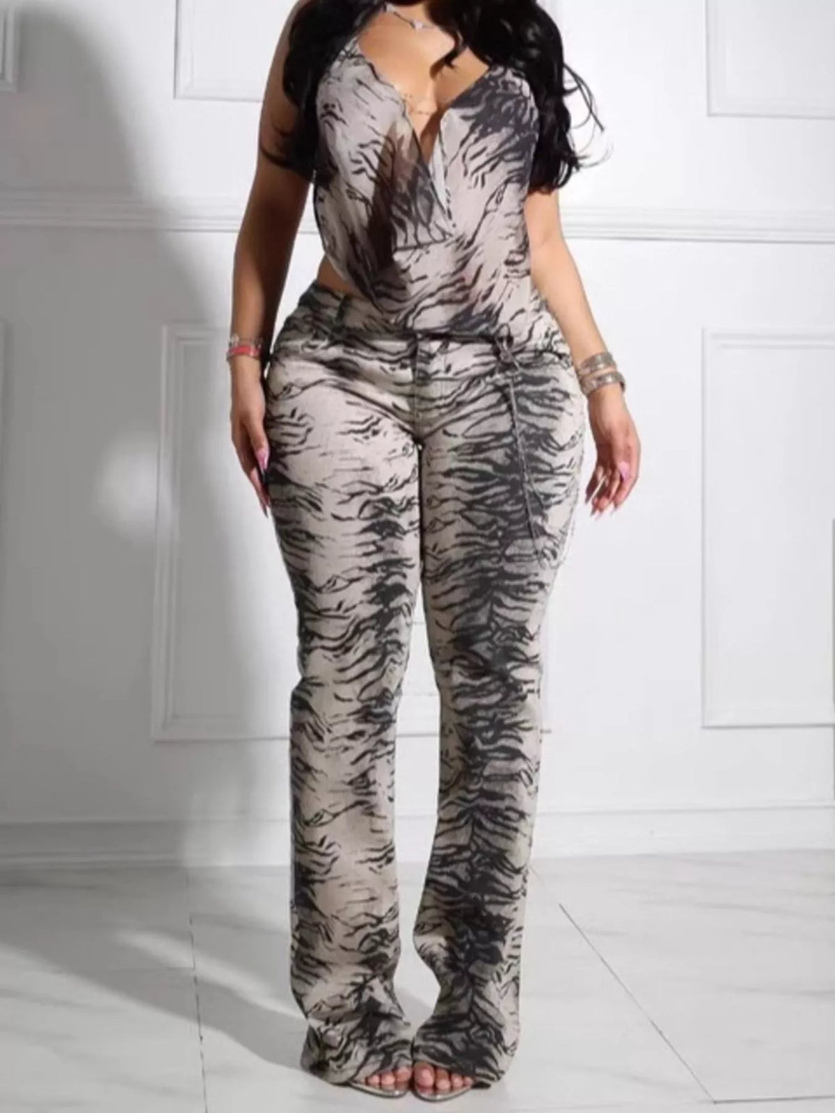 Women's clothing set – product view 1