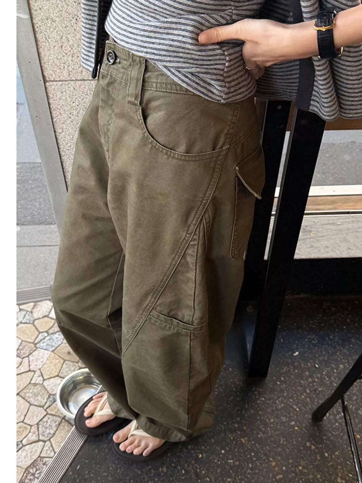 Cargo Wide-Leg Pants in olive green