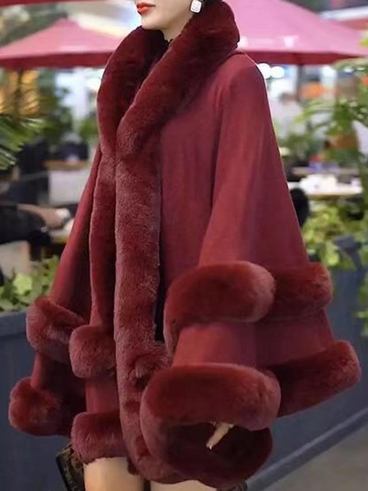 Faux-fur-trim cape, burgundy side