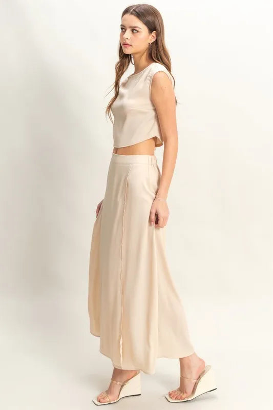 Women's clothing set – product view 2