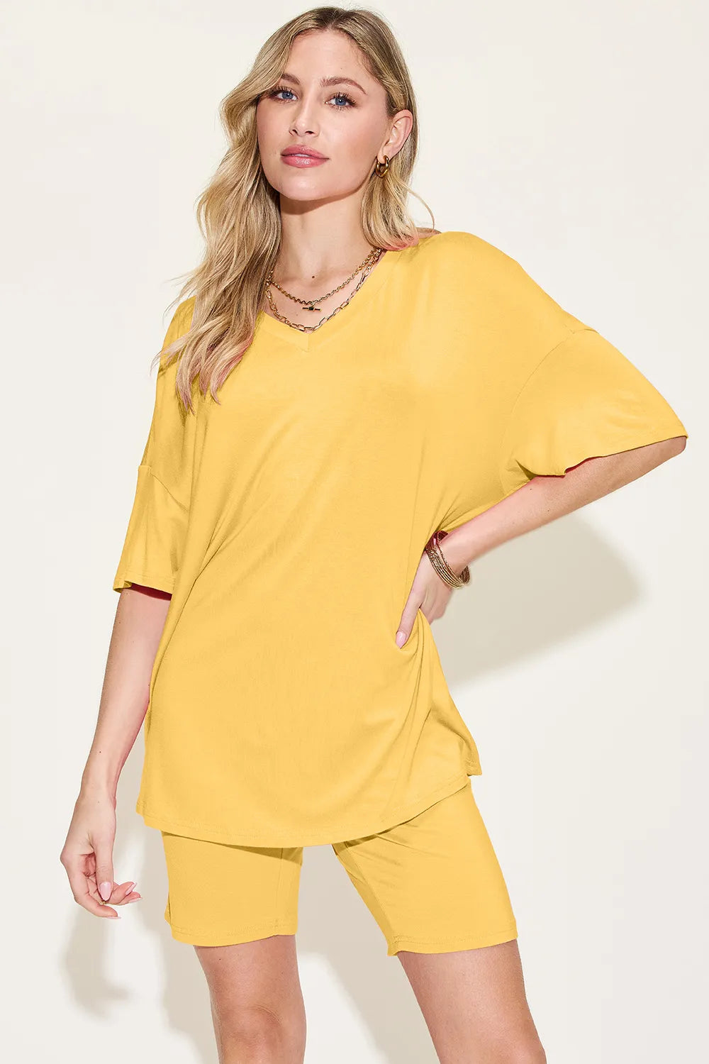 Women's clothing set – product view 1