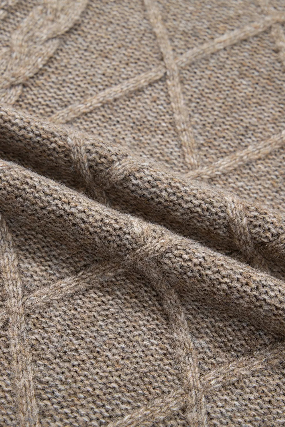 Cable-knit sweater, cable-knit texture
