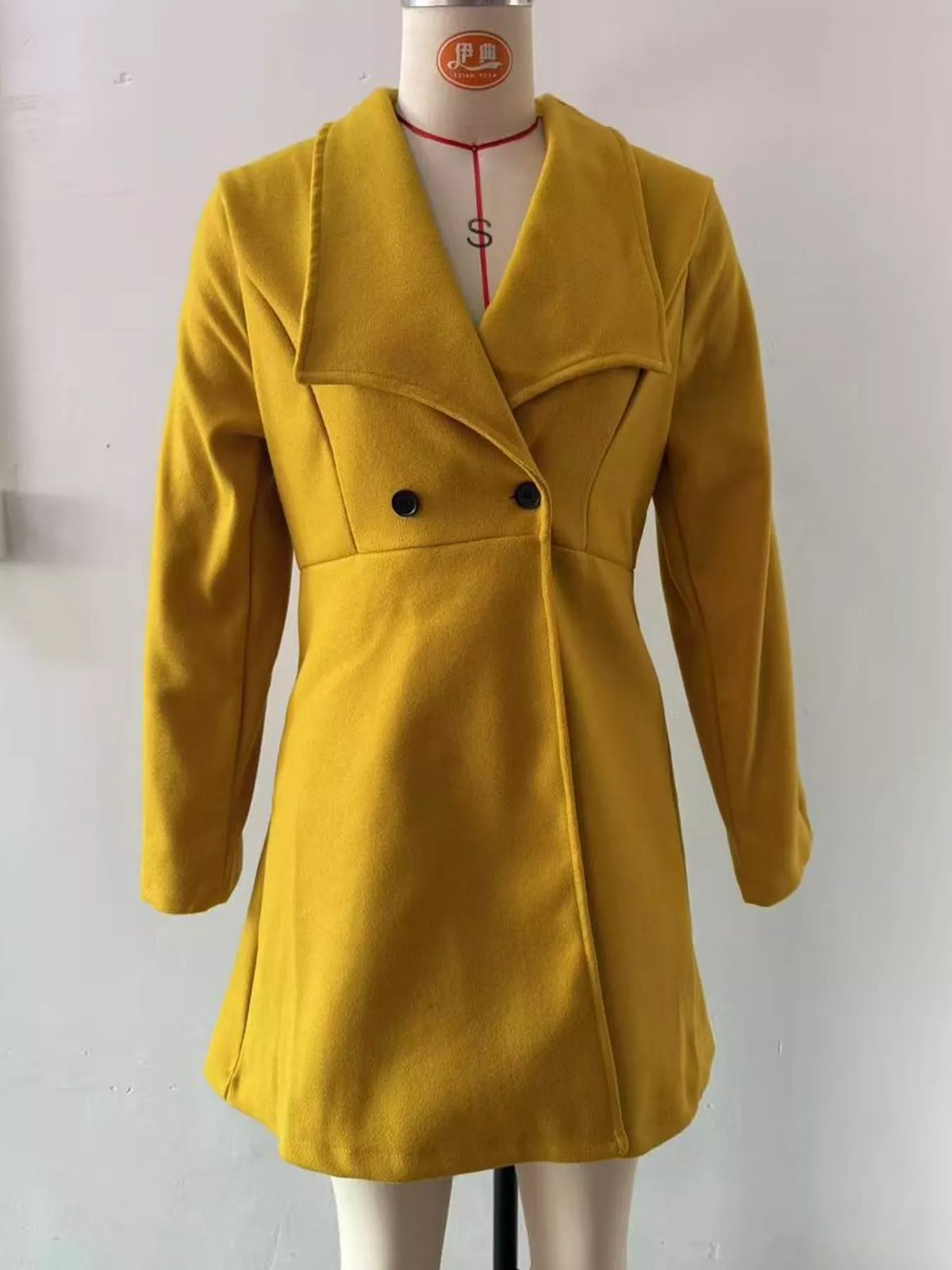 Yellow double-breasted slim-fit coat