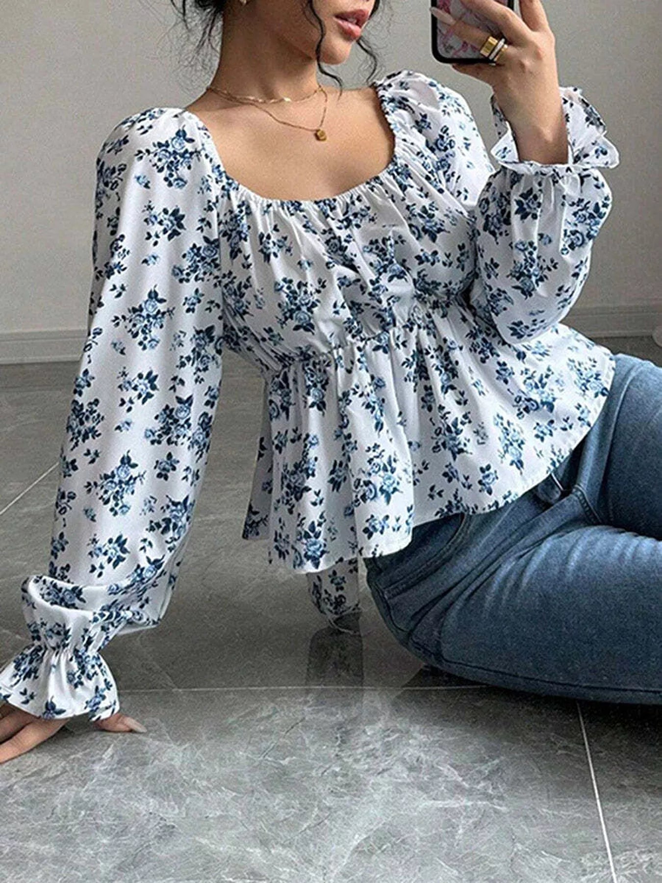 Trendsi Floral Print Square Neck Peplum Blouse -