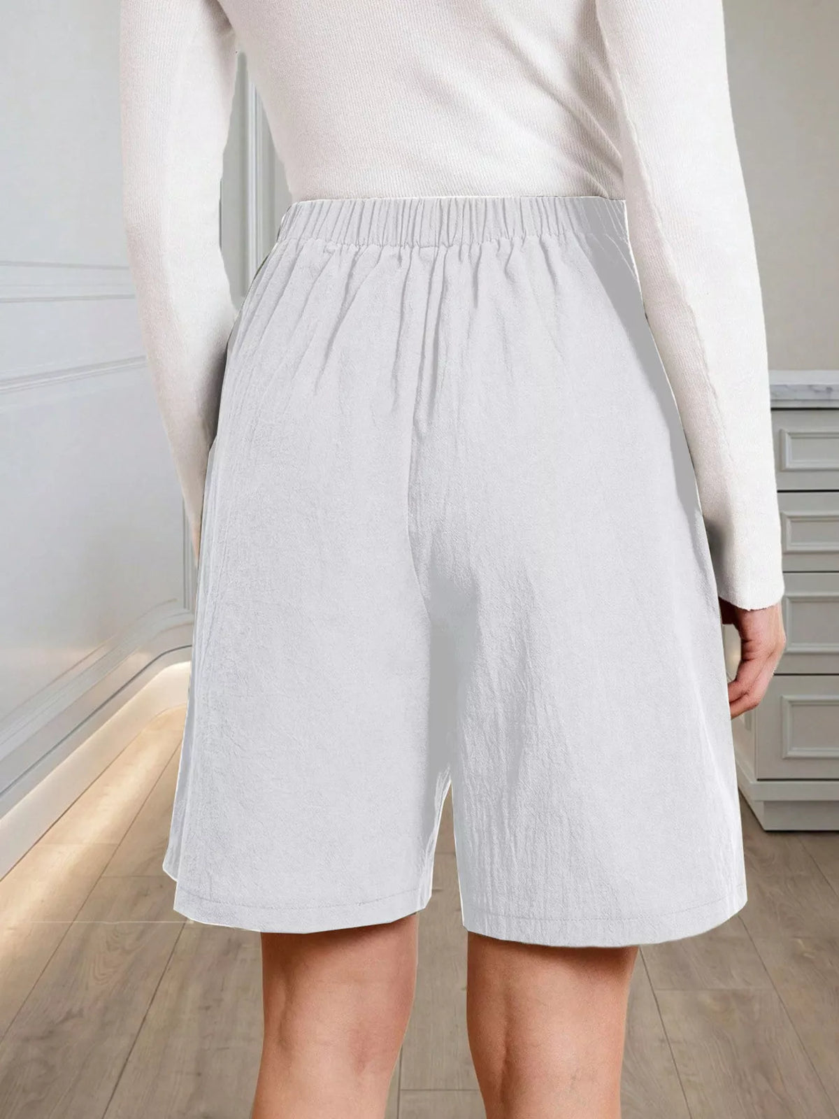 Women's shorts – product view 9