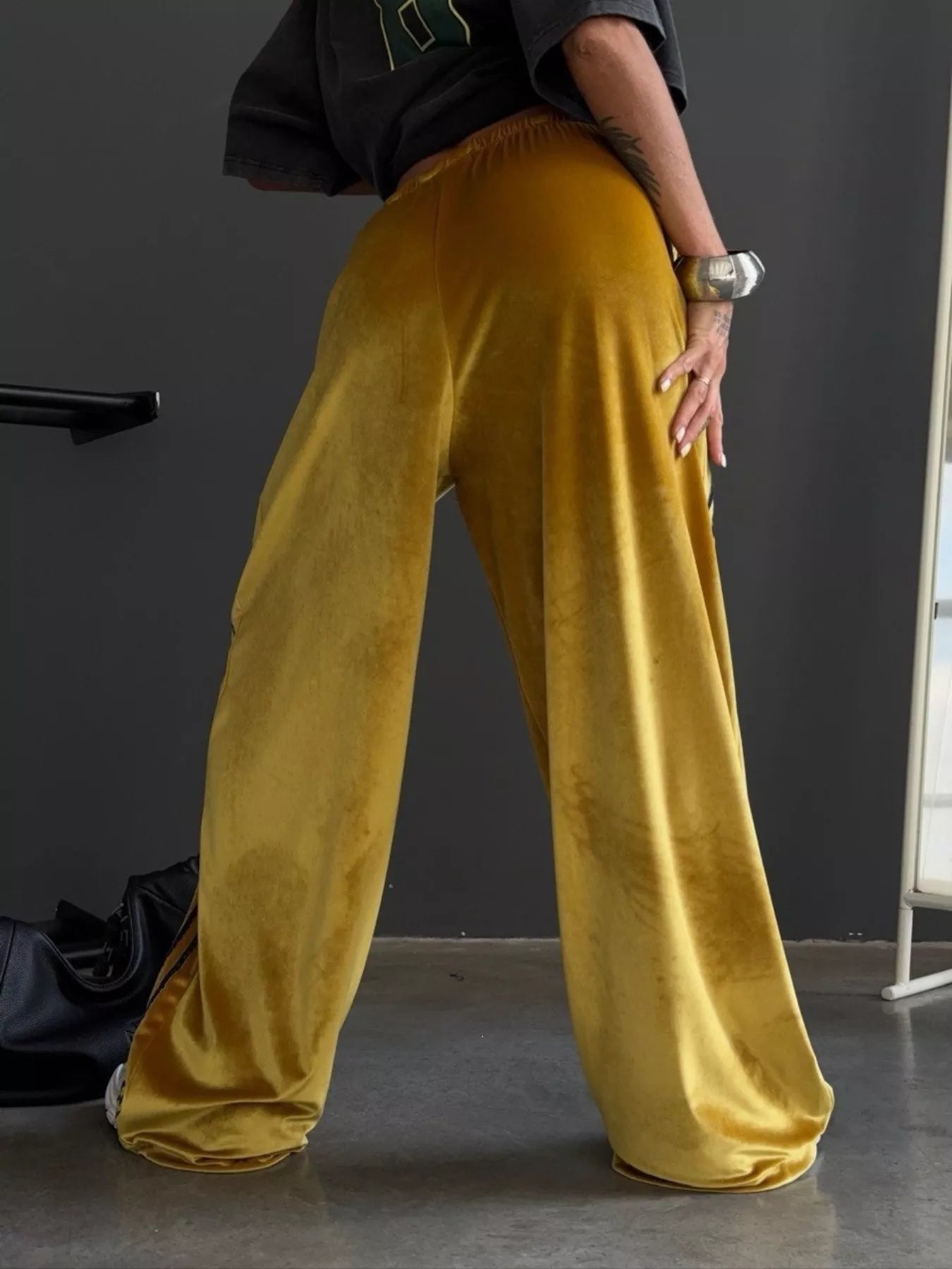 Trendsi Contrast Side Stripes Wide-Leg Pants -