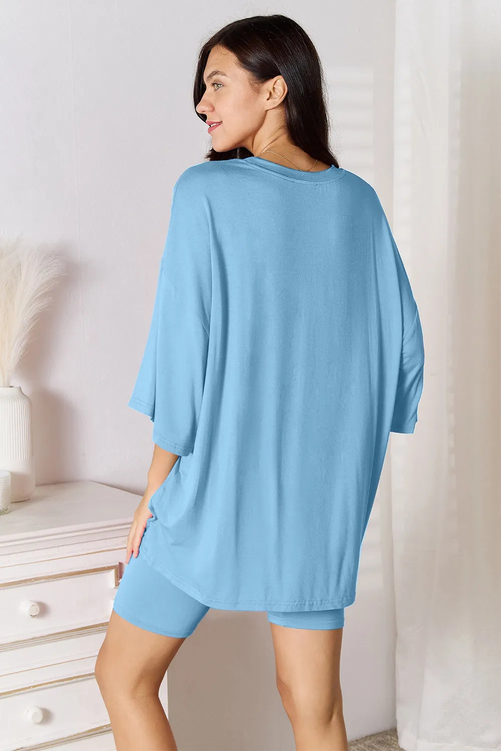 Women's clothing set – product view 2