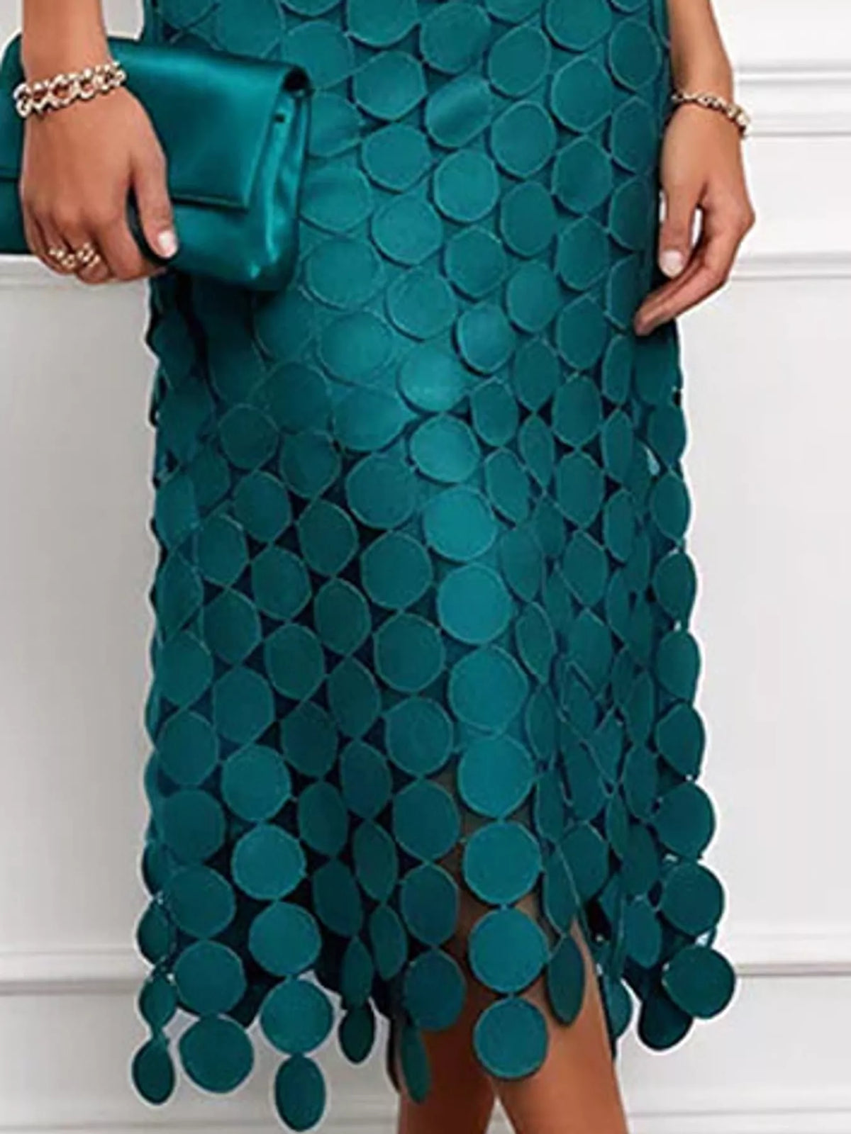 Circular Applique Sleeveless Midi Dress — construction details