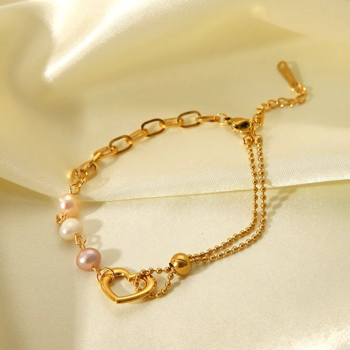 Trendsi 18K Gold-Plated Heart Pearl Bracelet -