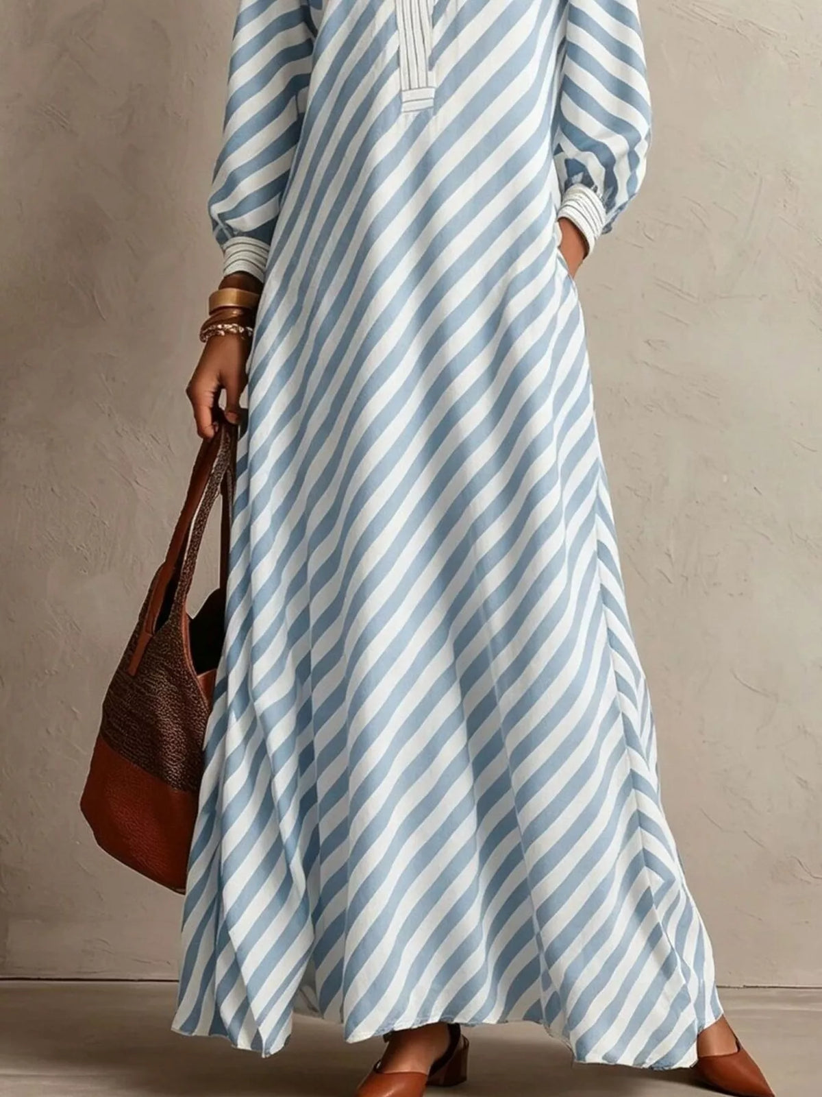 Striped Long Sleeves Maxi Dress in blue, skirt detail