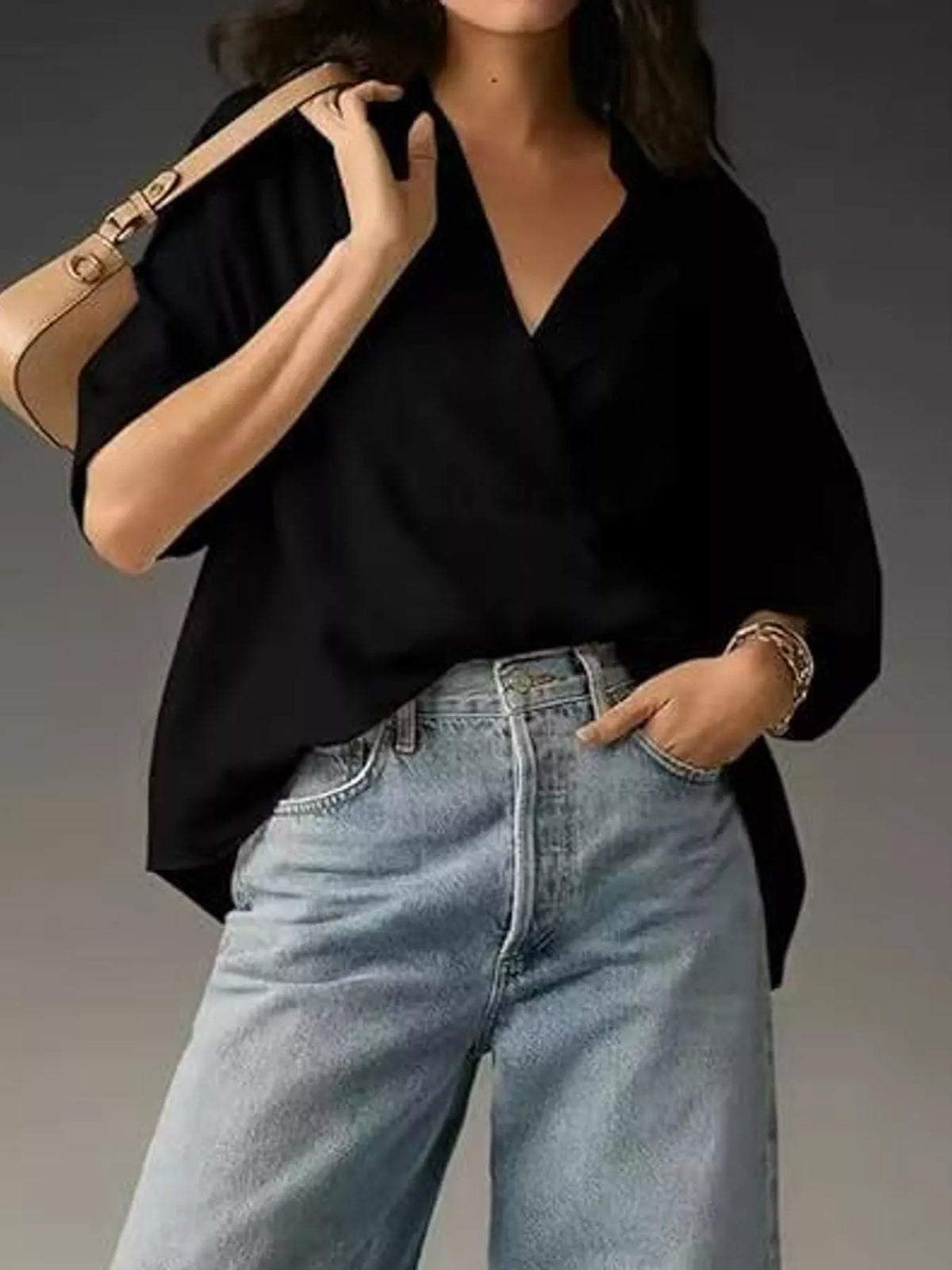 Half-sleeve blouse, black angled front