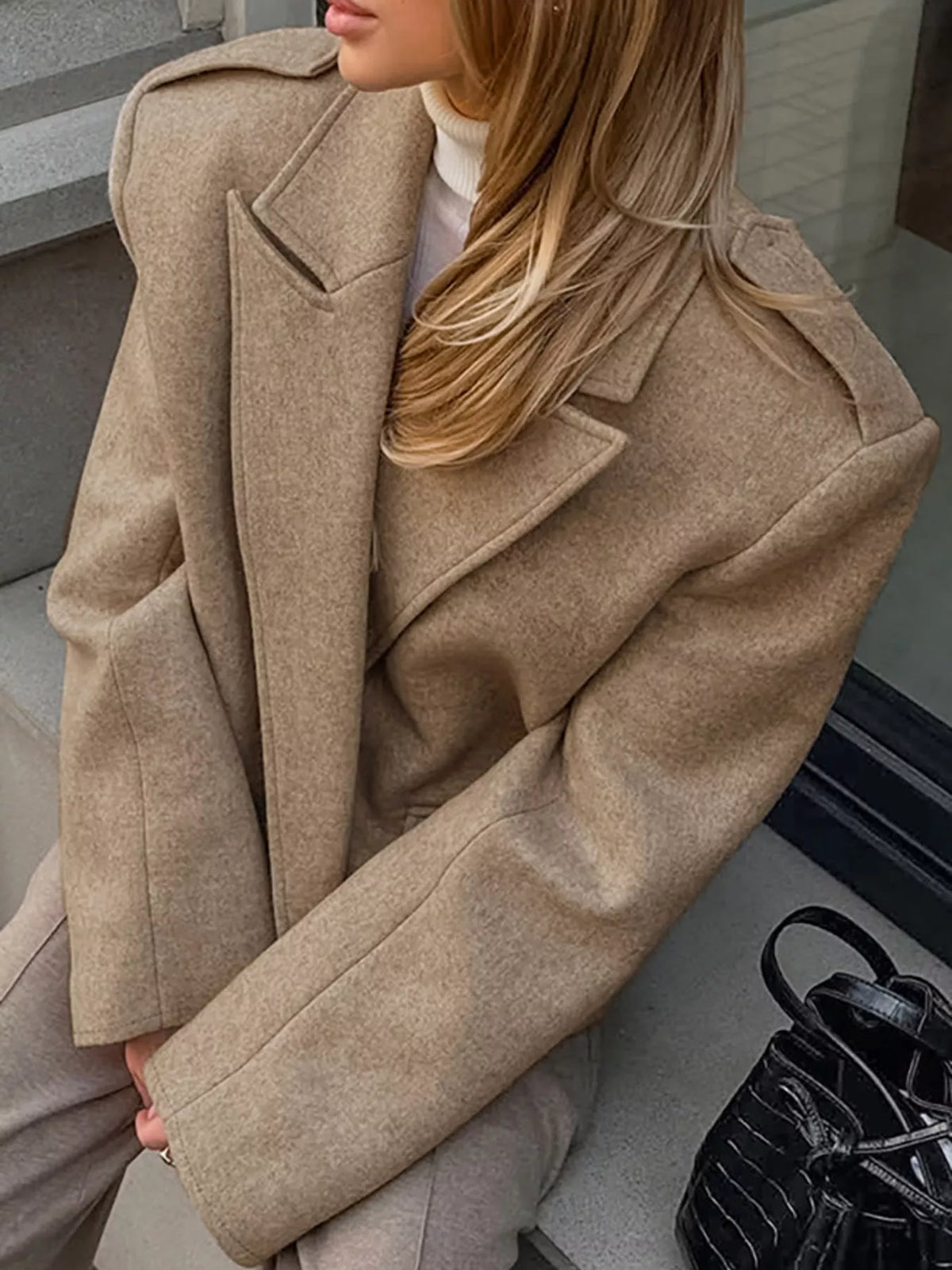 Collared long sleeve blazer, side view