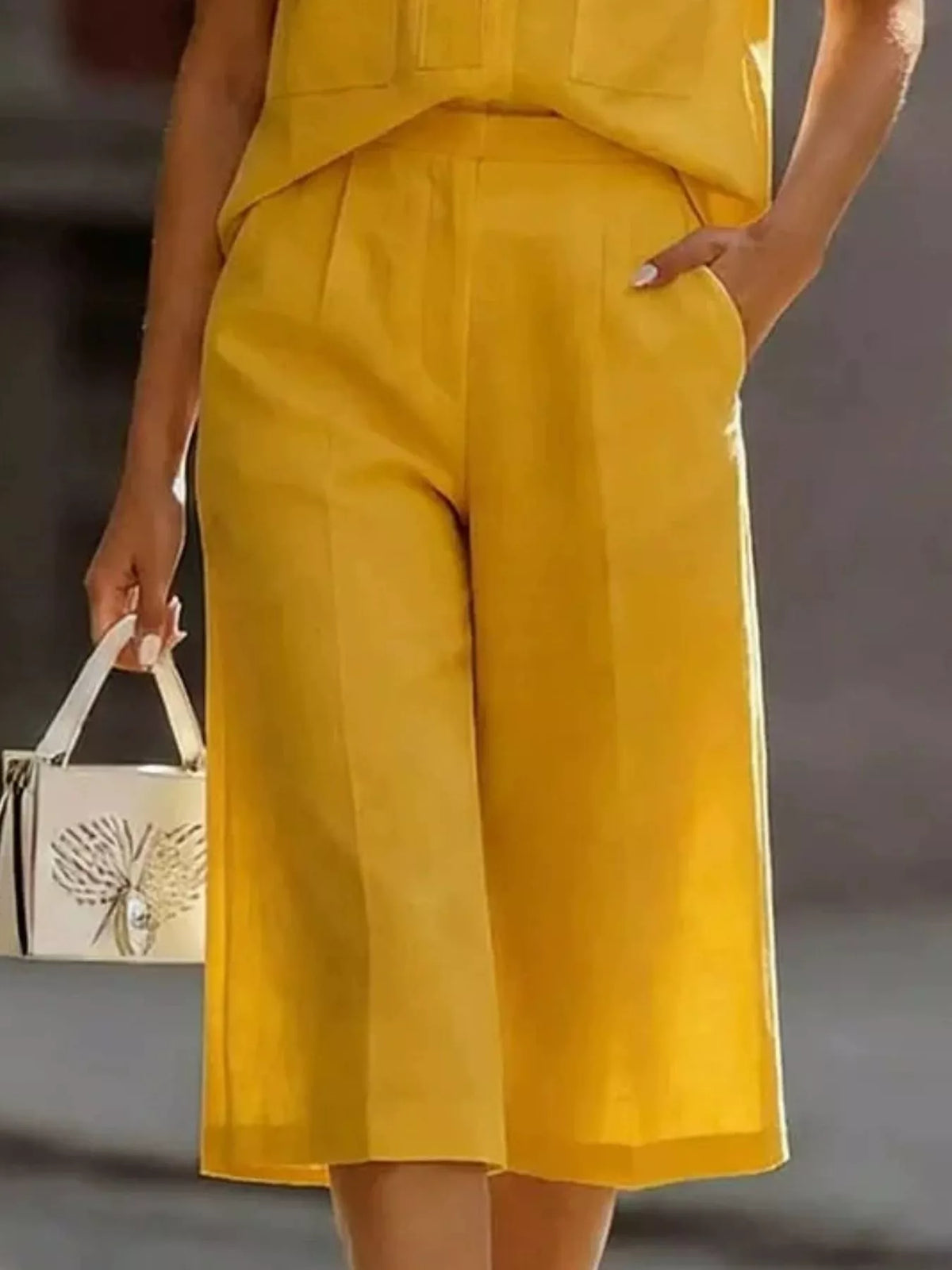 Yellow short sleeve shirt and capris set