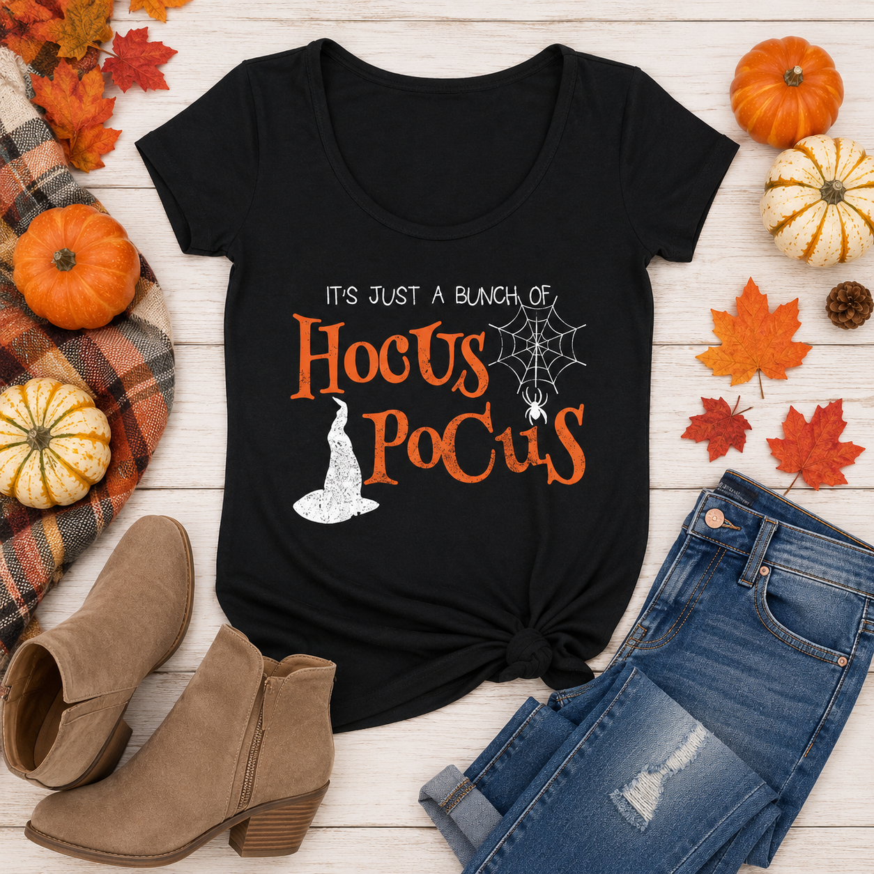 Niobe Clothing Hocus Pocus Holiday Graphic T-Shirt in Black - T-Shirts g_shirts