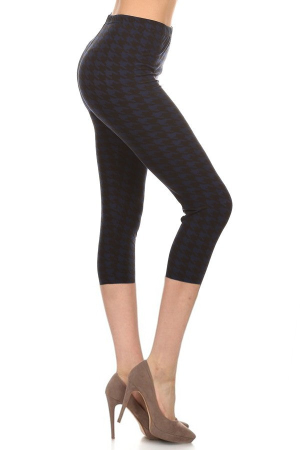 Niobe Clothing Black and Navy Geo Houndstooth Print Capri Leggings - Leggings p_leggings
