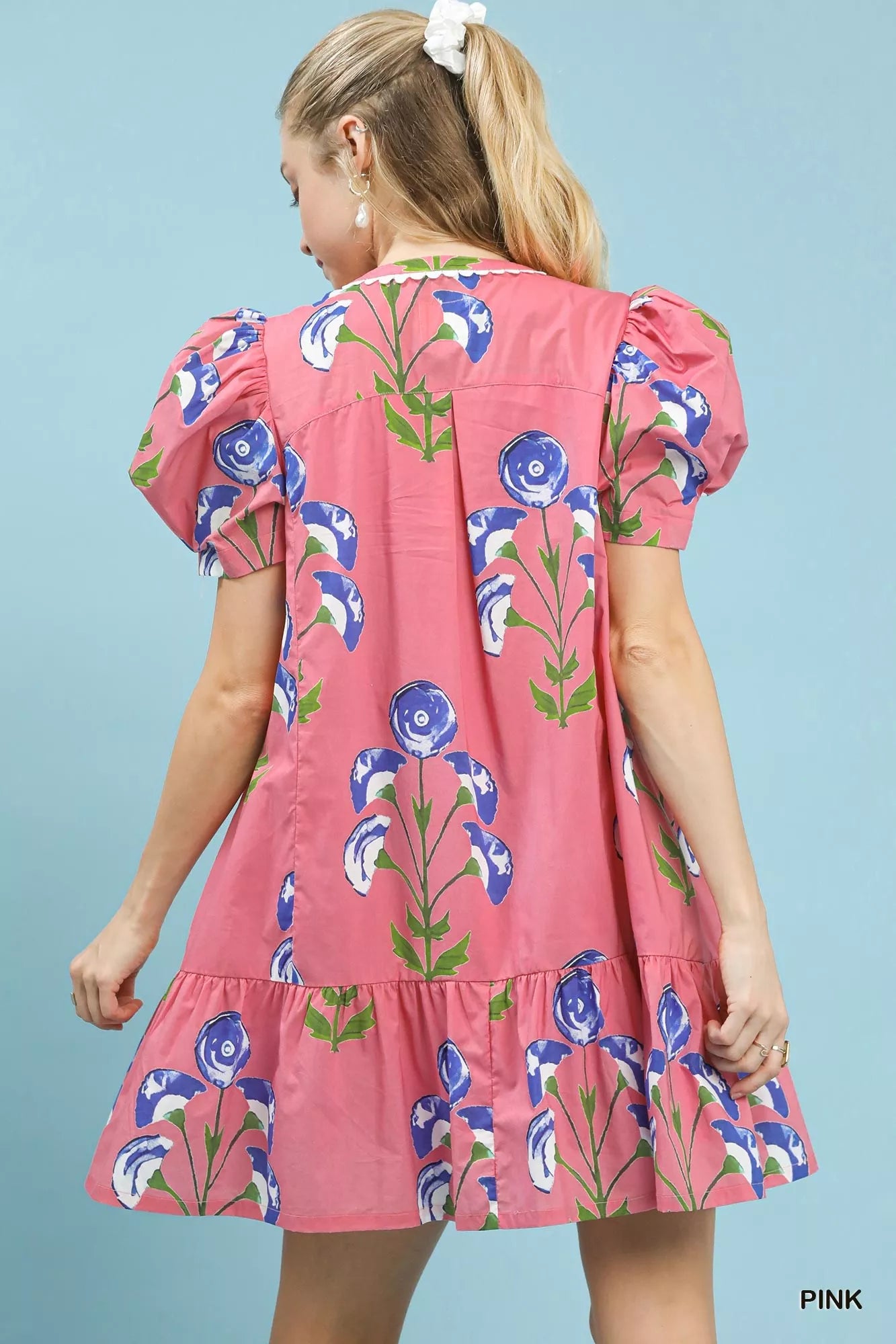 Women's apparel – product view 3
