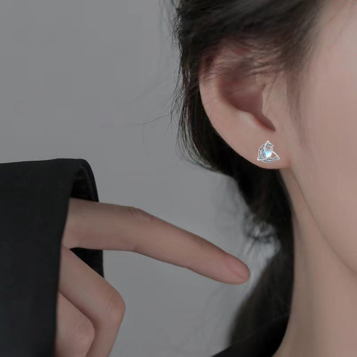 Trendsi Moonstone Stud Earrings -