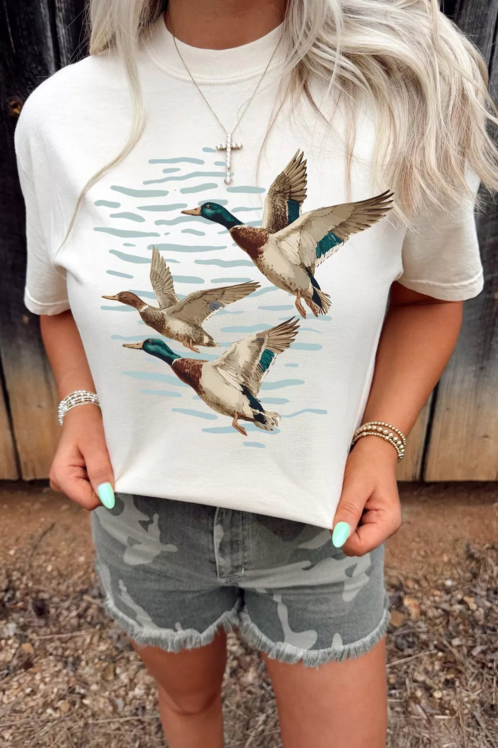 Trendsi Full Size Western Mallard Lake Graphic Casual T‑Shirt Plus Size -