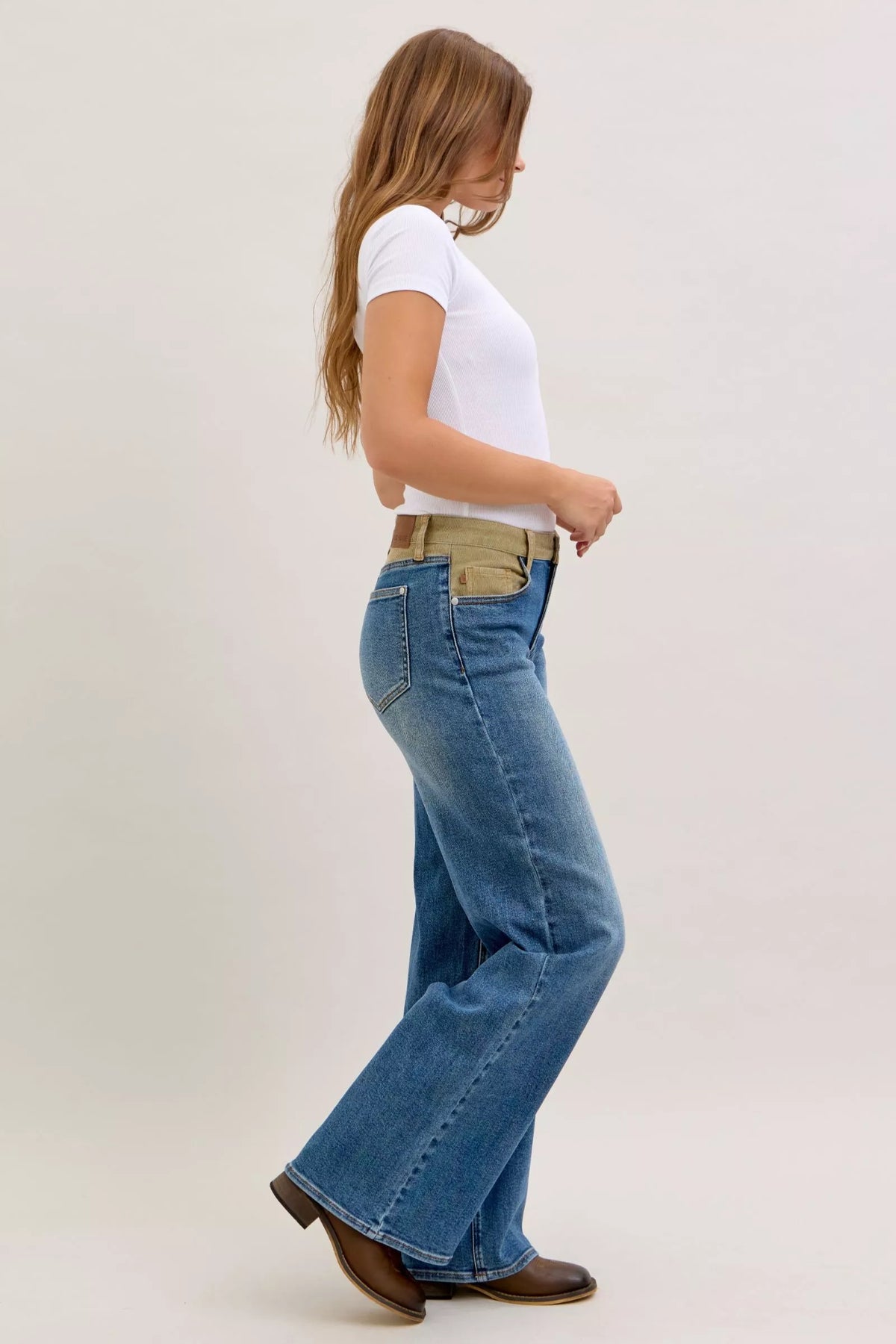 Women's jeans – product view 6