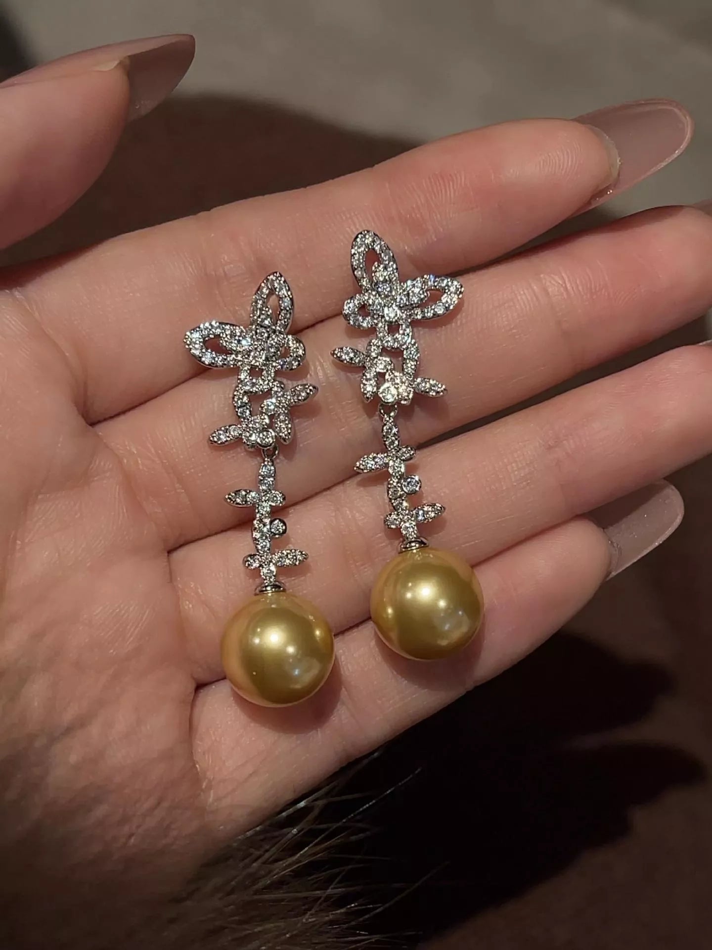 Trendsi Butterfly Pearl Drop Earrings -