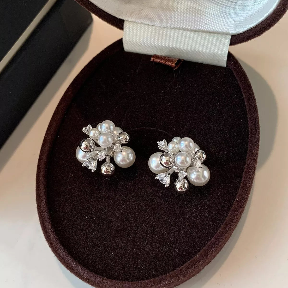 Trendsi Pearl Cluster Stud Earrings -