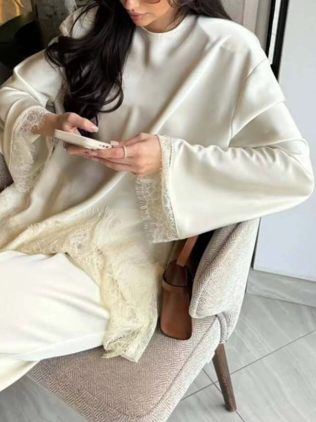 Round neck long sleeve outfit set, construction and design details