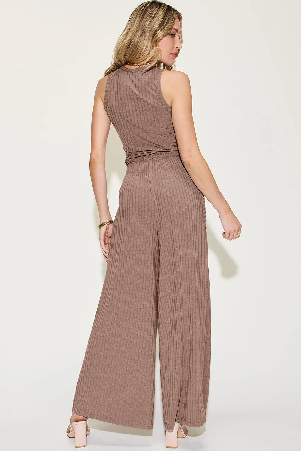 Women's clothing set – product view 25
