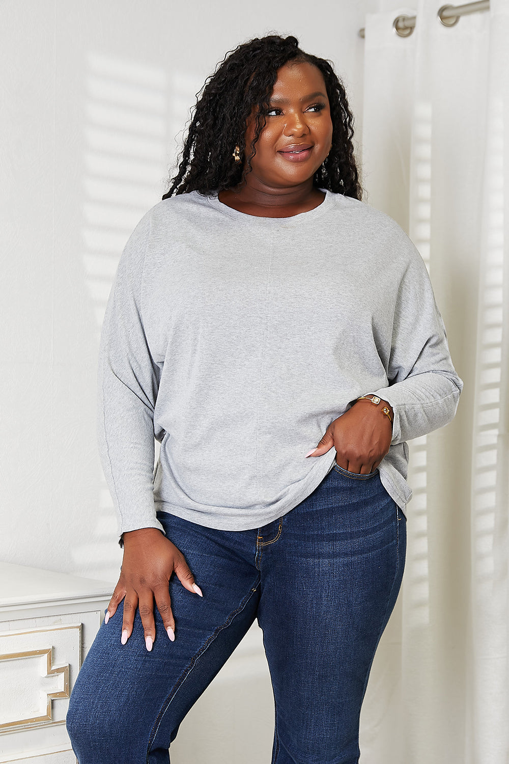 Women's apparel – product view 16
